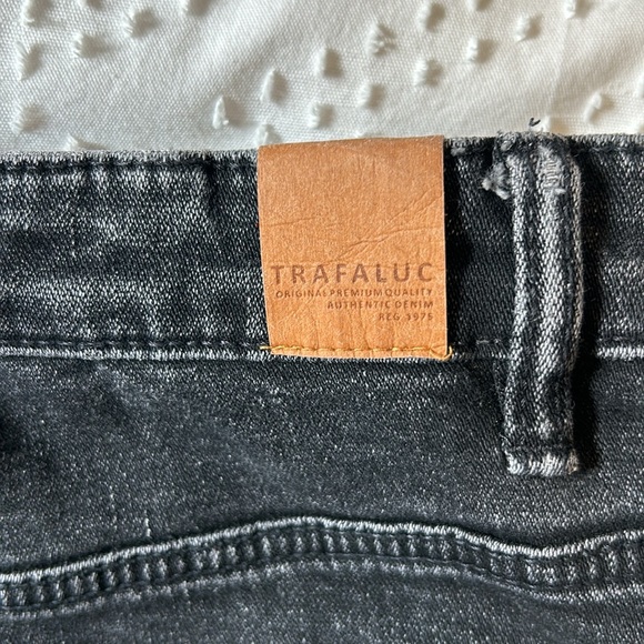 Zara Skirt - Picture 4 of 6